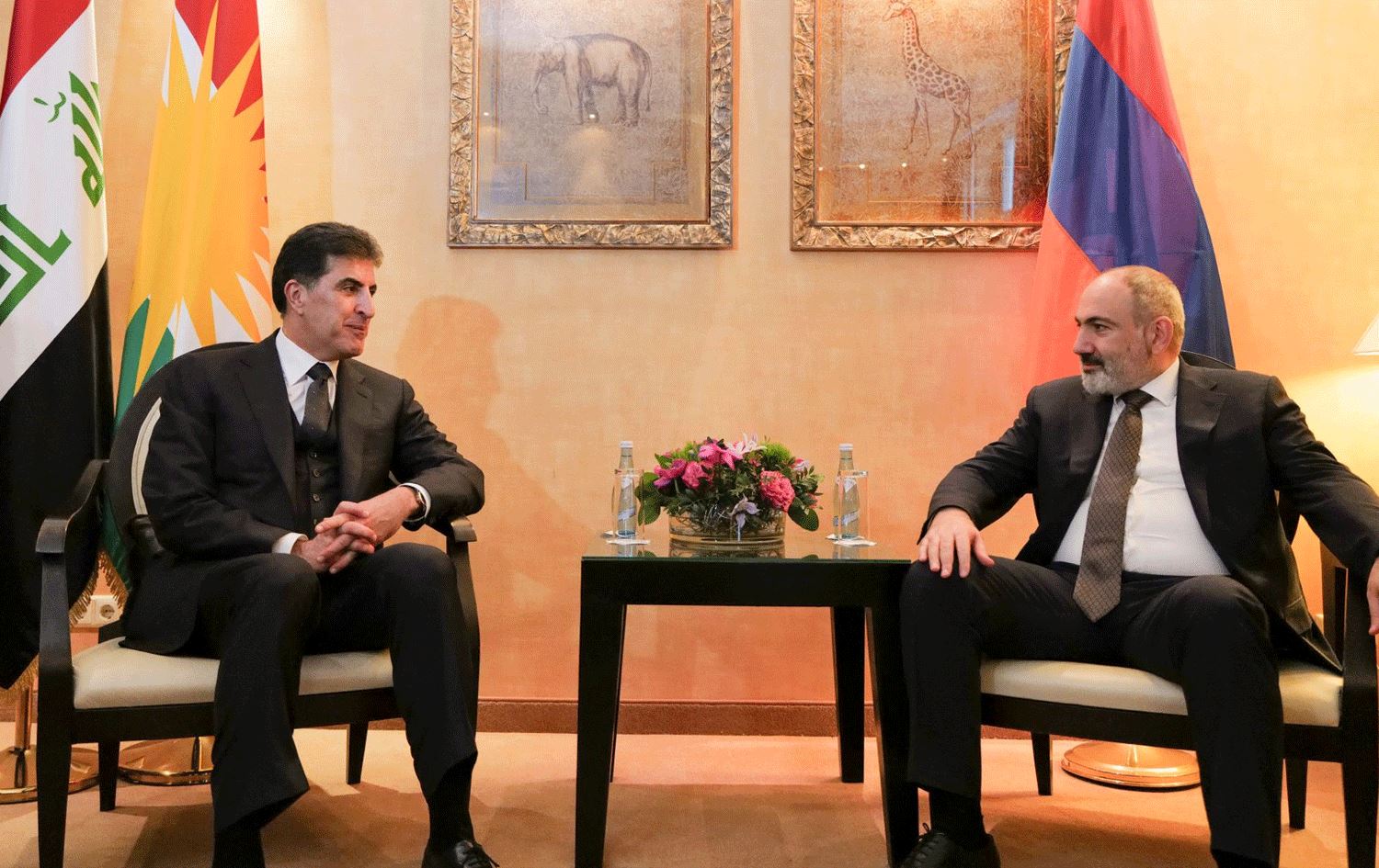 نێچیرڤان بارزانی، سەرۆکی هەرێمی کوردستان و نيكۆل پاشينيان، سه‌رۆكوه‌زيرانى ئەرمینیا 