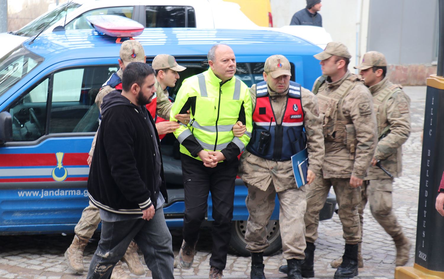 Şirketin Türkiye'deki müdürü C.D. gözaltına alındı