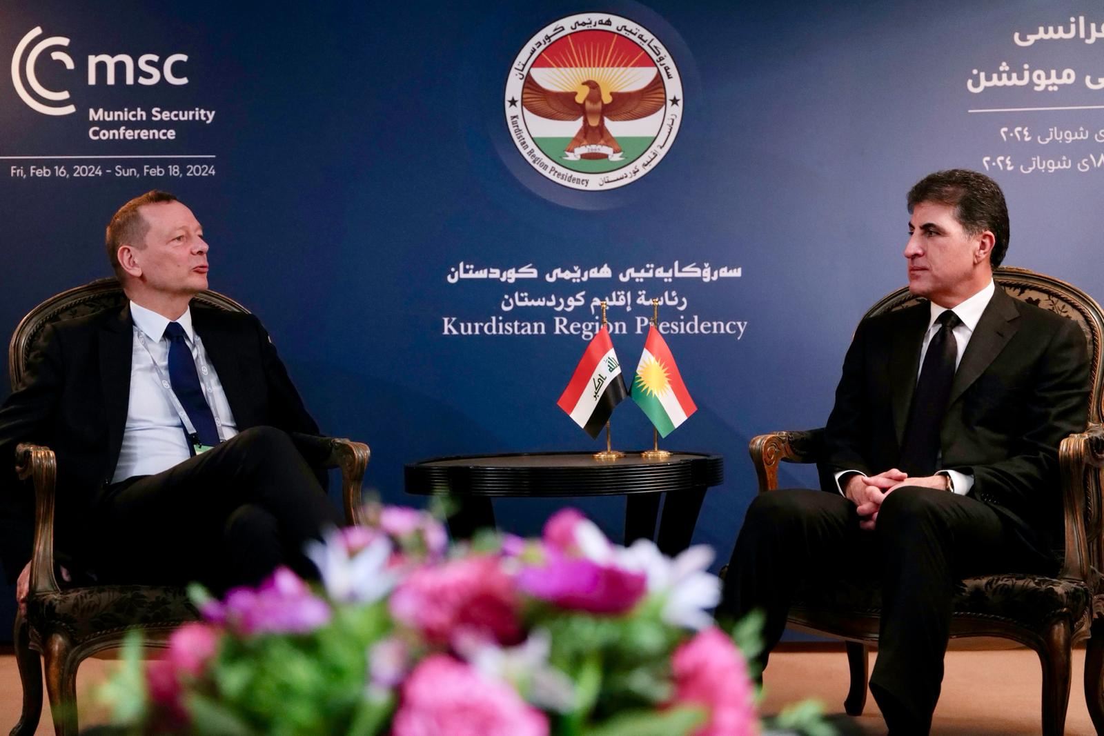 نێچیرڤان بارزانی و ئيمانوێل بۆن