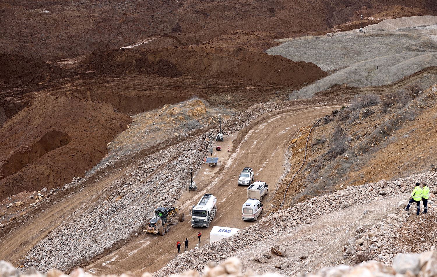 Toprak kaymasının oduğu maden sahası / AA