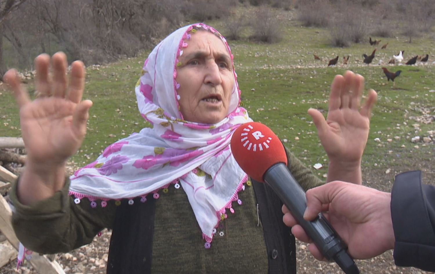 Gundê Bahçecîkê bûye qurbaniyê kanzaya zêran: ‘Jiyan li me herimî’