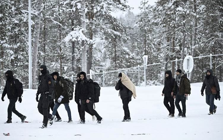 Fînlendayê rêya koçberên ku ji Rûsyayê tên girt