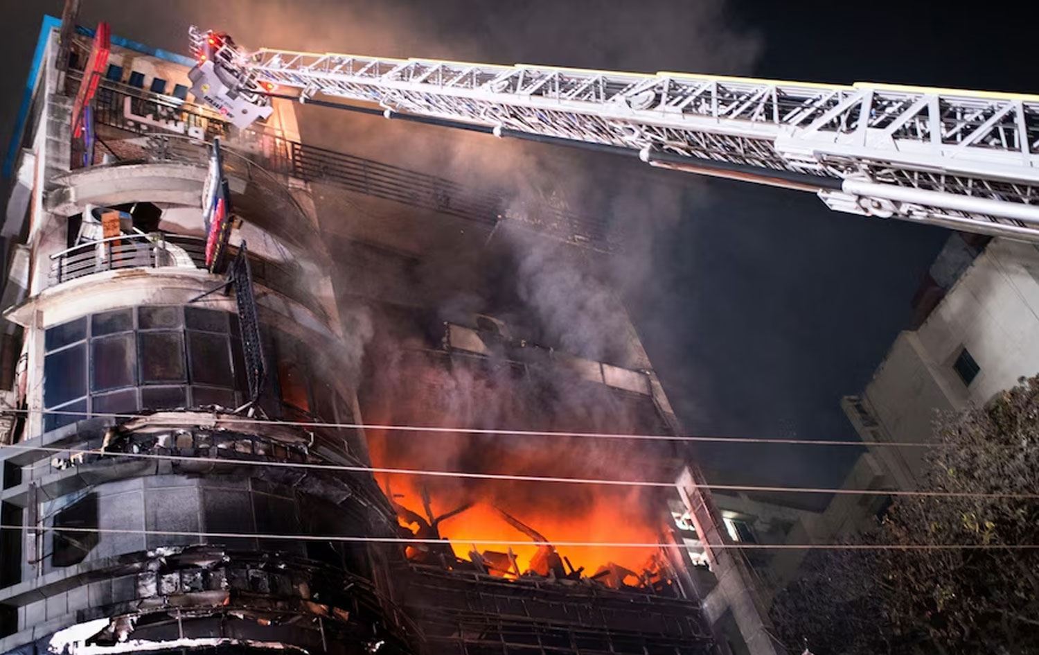 Agir bi avahiya 6 qatî ket/Wêne: ABC