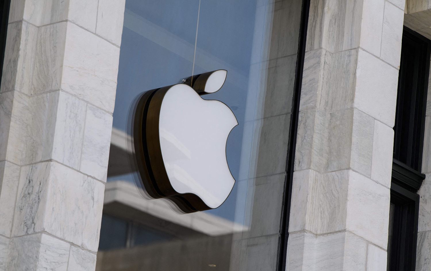 یەکێتیی ئەوروپا Apple بە دوو ملیار دۆلار سزا دەدات