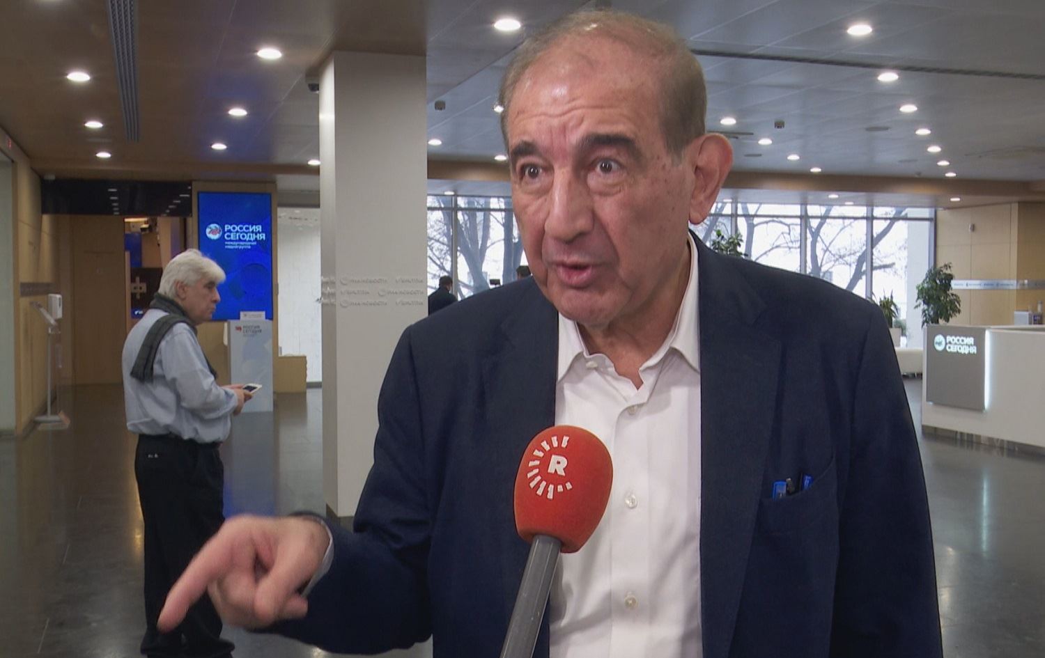 Qedrî Cemîl ji Rûdawê re behsa Komîteya Destûra Sûriyê kir