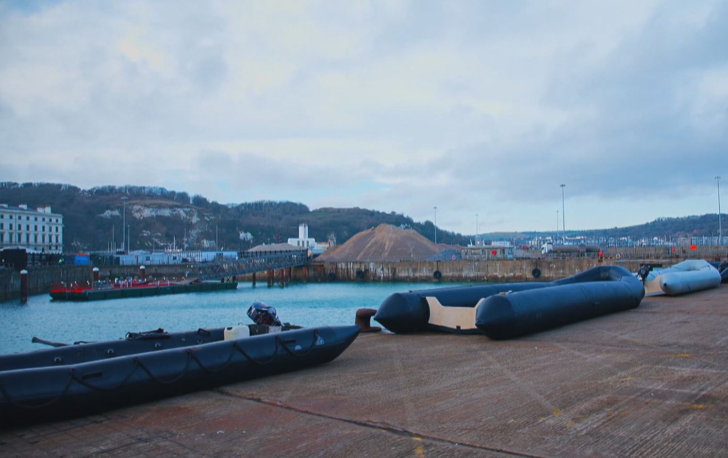 Flimsy boats risk migrants lives in Channel crossing: UK police