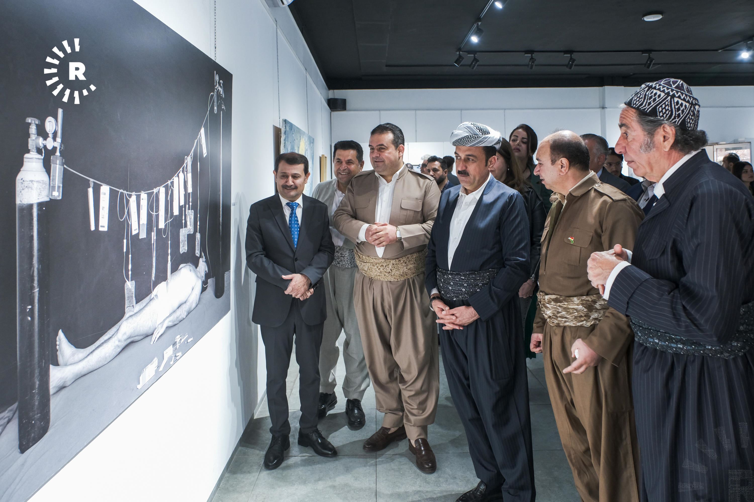 Fotoğraflarla Erbil’de tek salonda iki sergi