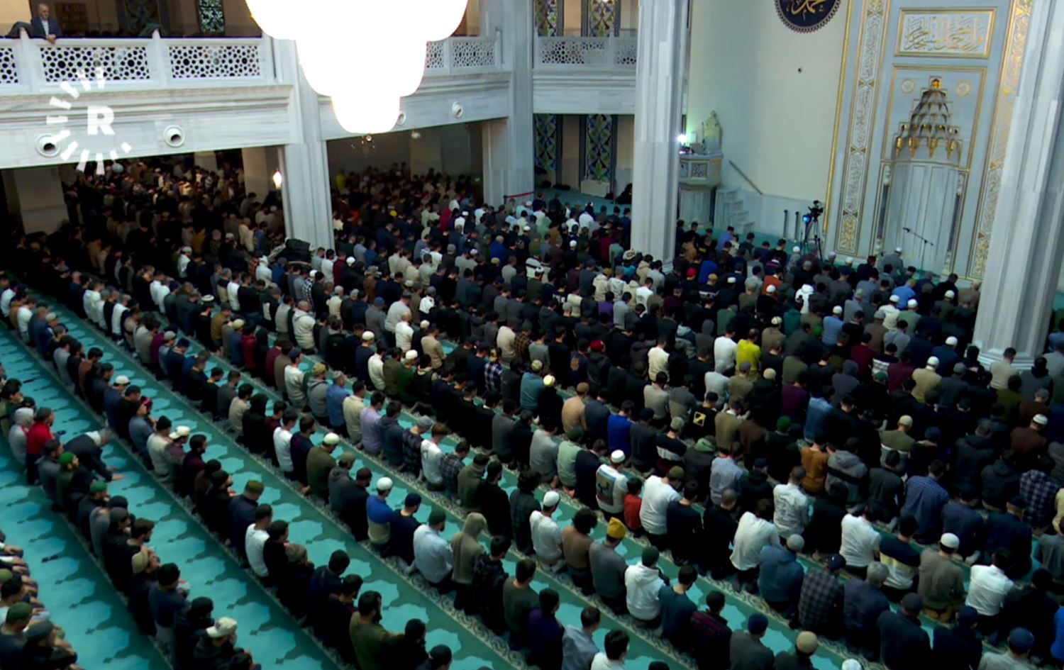 Li Mizgefta Mezin a Moskowê nimêja terawîhan/Wêne: Rûdaw