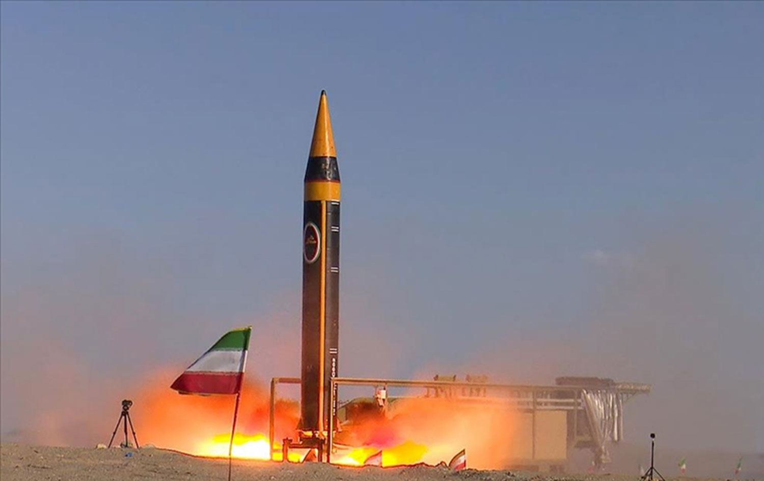 İran'ın  Hayber (Hürremşehr-4) adı verilen orta menzilli balistik füzesi Foto: İRNA