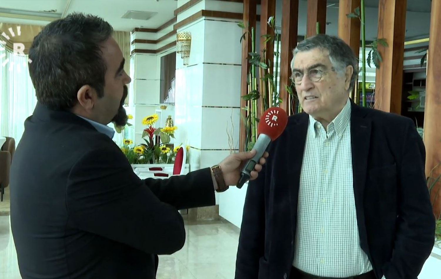  Hasan Cemal, Rûdaw muhabiri Abdulselam Akıncı’nın sorularını cevapladı.