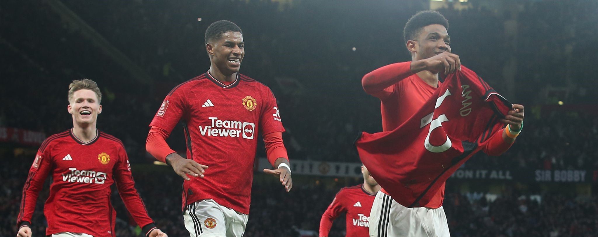 بە زمانی بەڕۆژووەوە مان یونایتدی سەرخست و لیڤەرپوولی دوورخستەوە