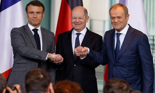 Ji milê çepê ve Emmanuel Macron, Olaf Scholz û Donald Tusk/Wêne: AFP