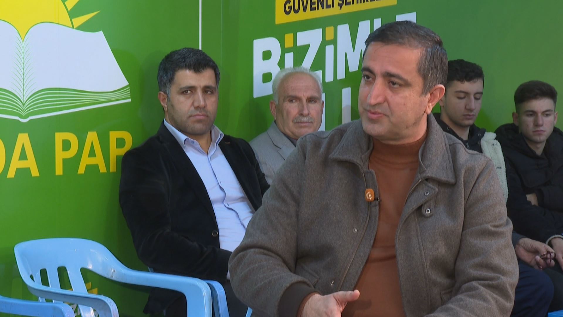 بەربژێری هوداپار بۆ گەورە شارەوانیی ئێلێهـ بۆ رووداو: نەژادپەرستیی جەهەپە وەک خۆی ماوە