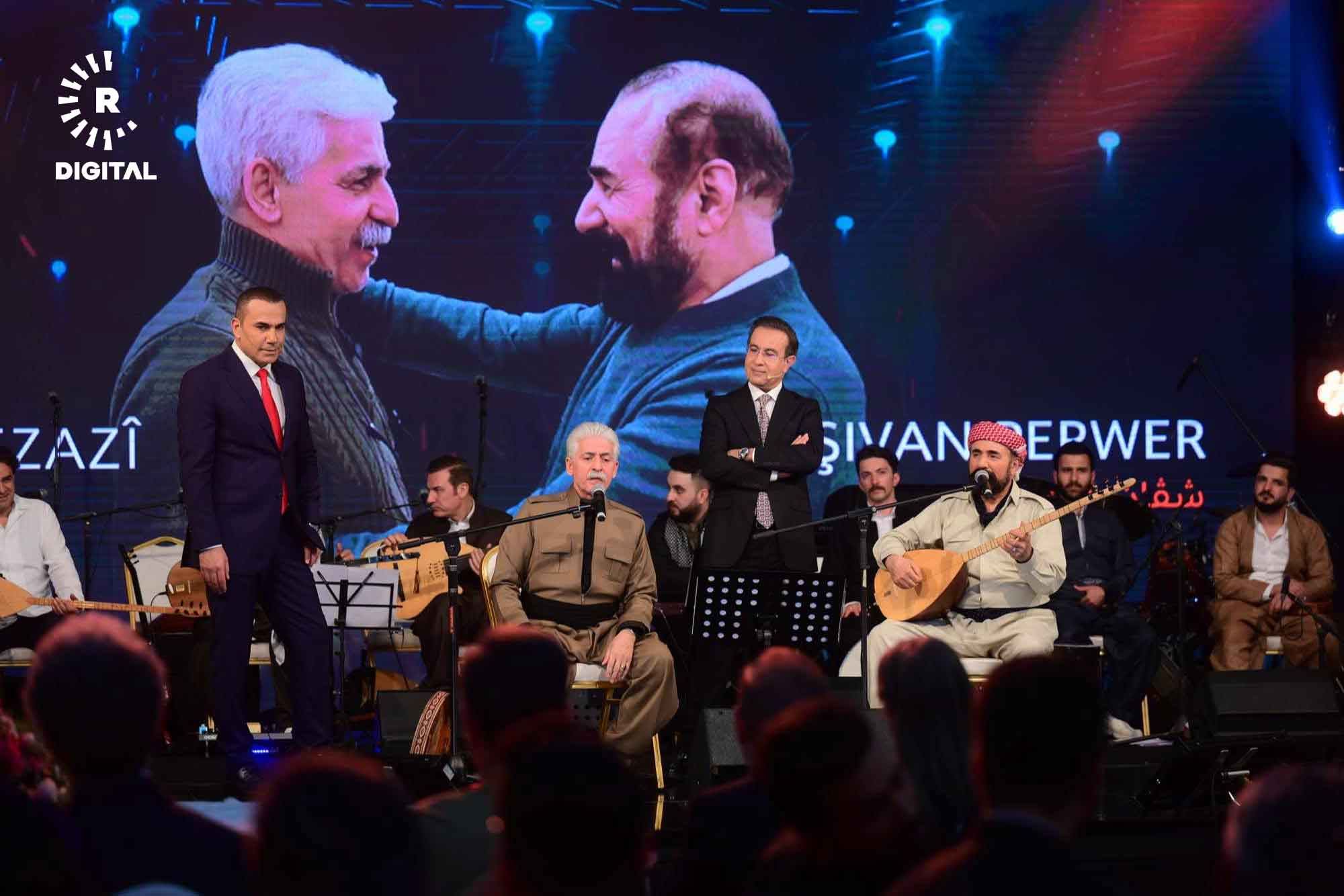 صور.. عرض رووداو النوروزي