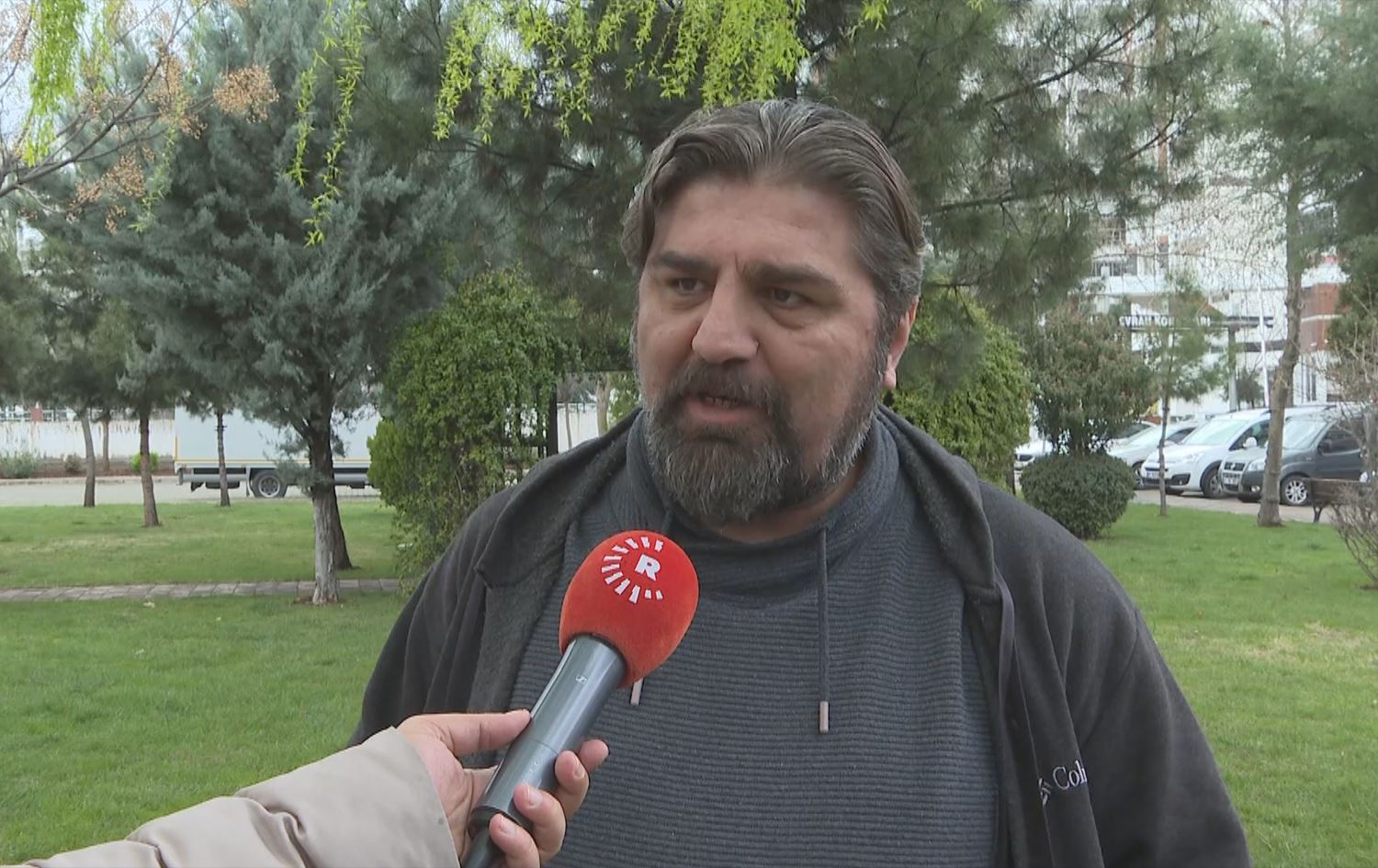 ‘DEM Partî di navbera azadiya neteweyî û ya jinan de xitimiye’