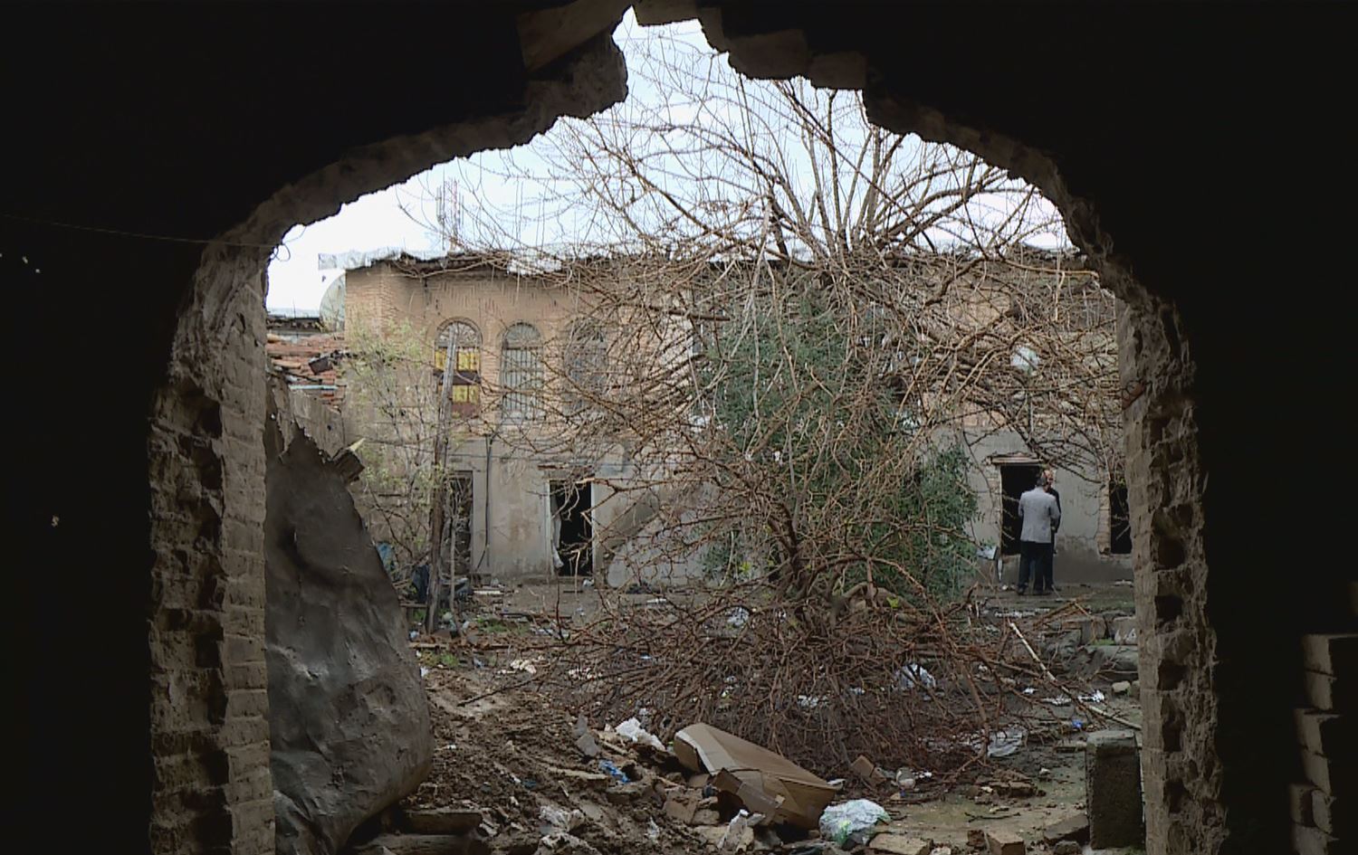 Old houses in Sulaimani on the verge of collapse
