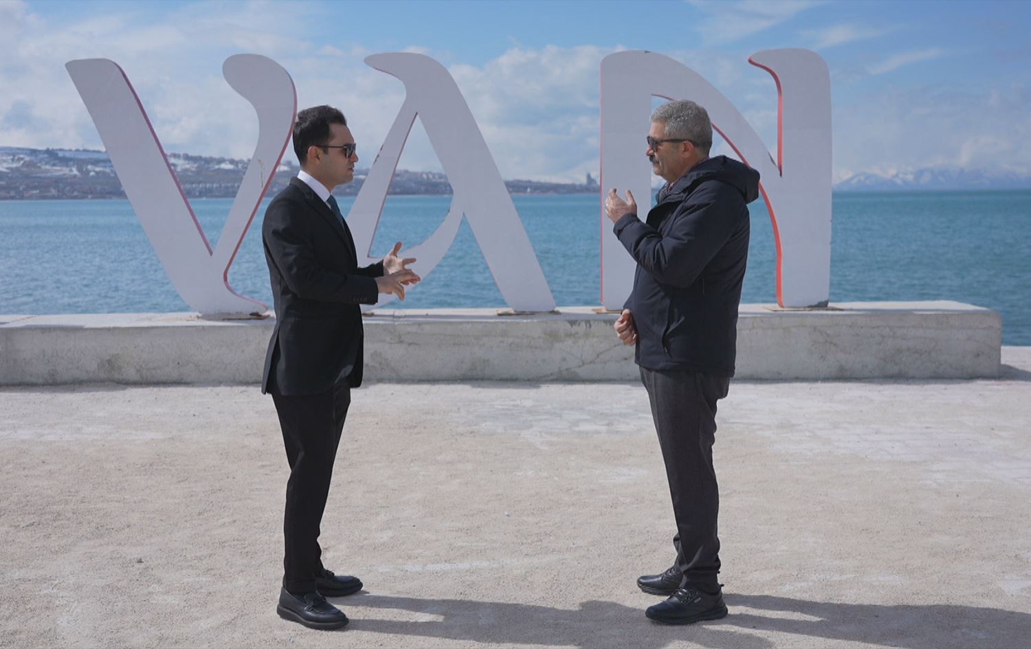 هەڤپەیڤین لەگەڵ نەجدەت تاکوا، سەرۆکی ژووری بازرگانی و پیشەسازیی پارێزگای وان لە باکووری کوردستان