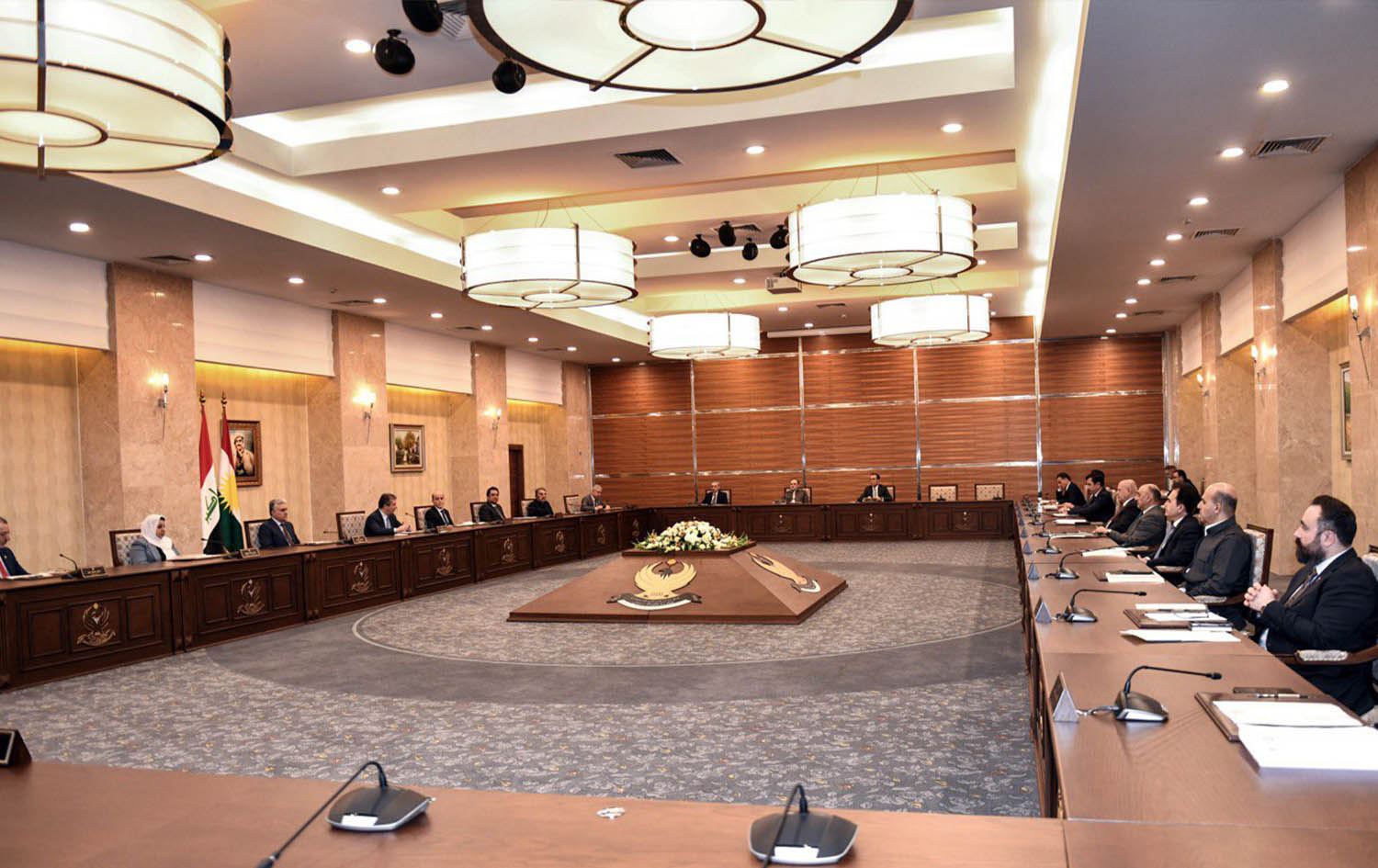 بڕیاری ئەنجوومەنی وەزیران لەبارەی مووچە و دابەشکردنی زەوی بەسەر فەرمانبەران