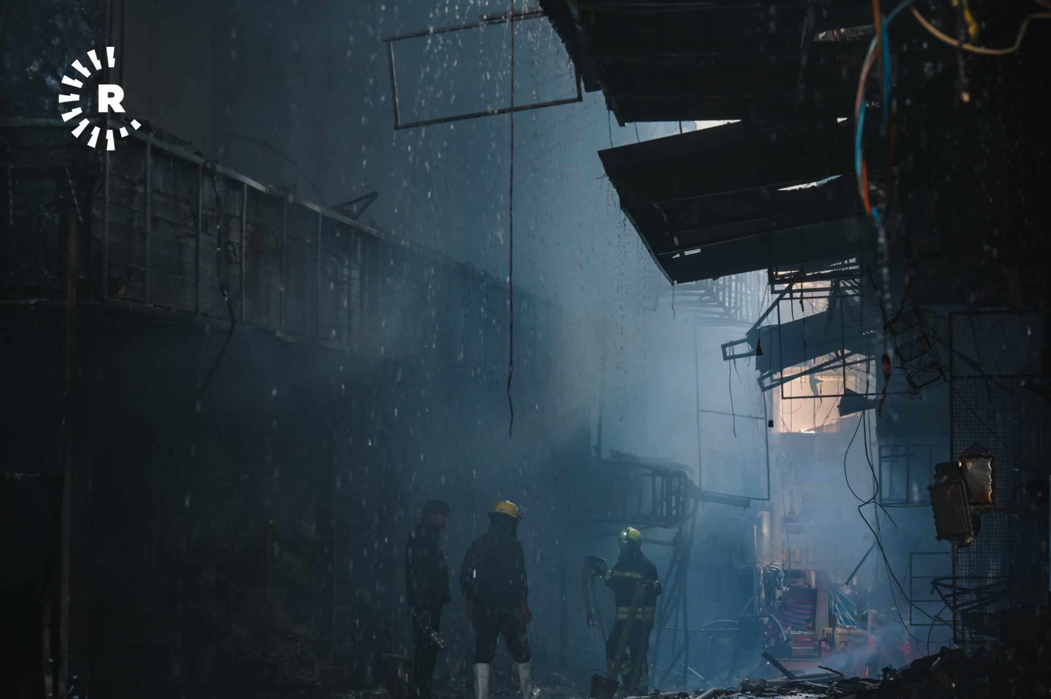 نزیکەی 160 دووکان و 20 کۆگە لە بازاڕی چەلێی دهۆک سووتان؛ 'ئەوانەی دووکانیشیان نەسووتاوە زەرەرمەند بوون'