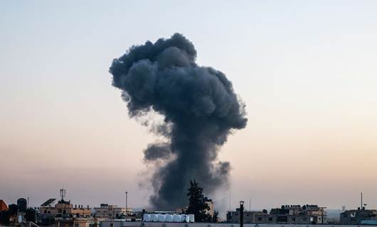 تصاعد الدخان من رفح بعد قصف إسرائيلي - AFP