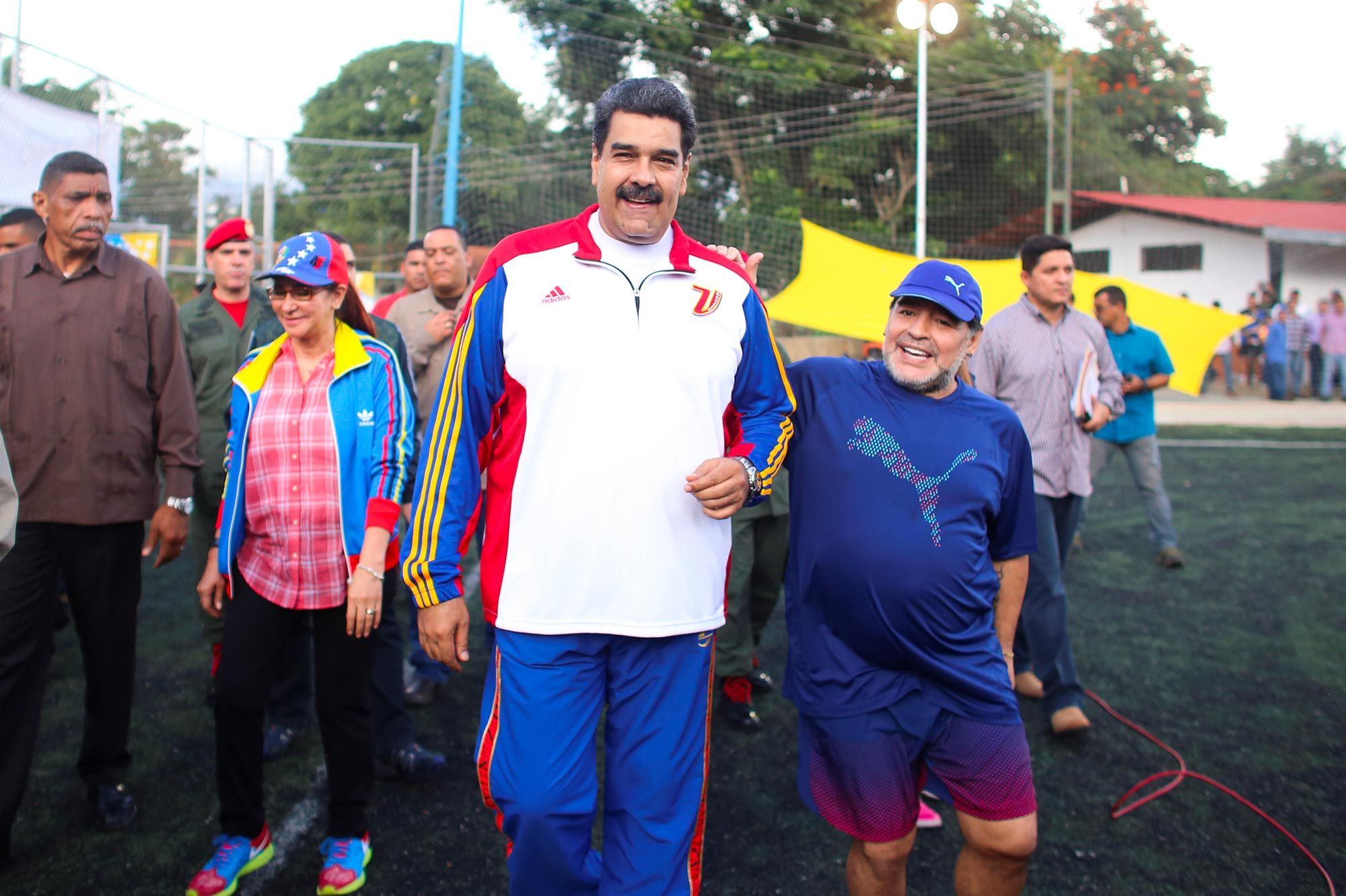 مادۆرۆ و مارادۆنا