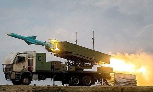 صاروخ كروز إيراني 