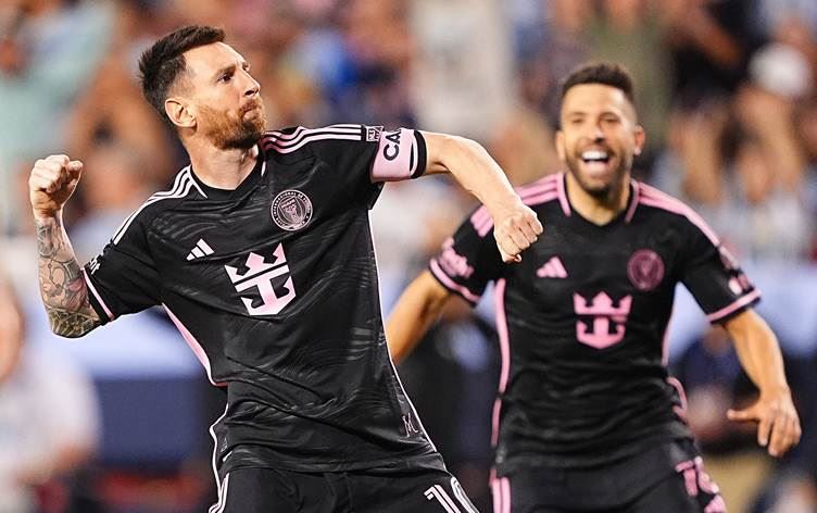 Lionel Messi maçta hem güzel bir gol hem de asist yaptı