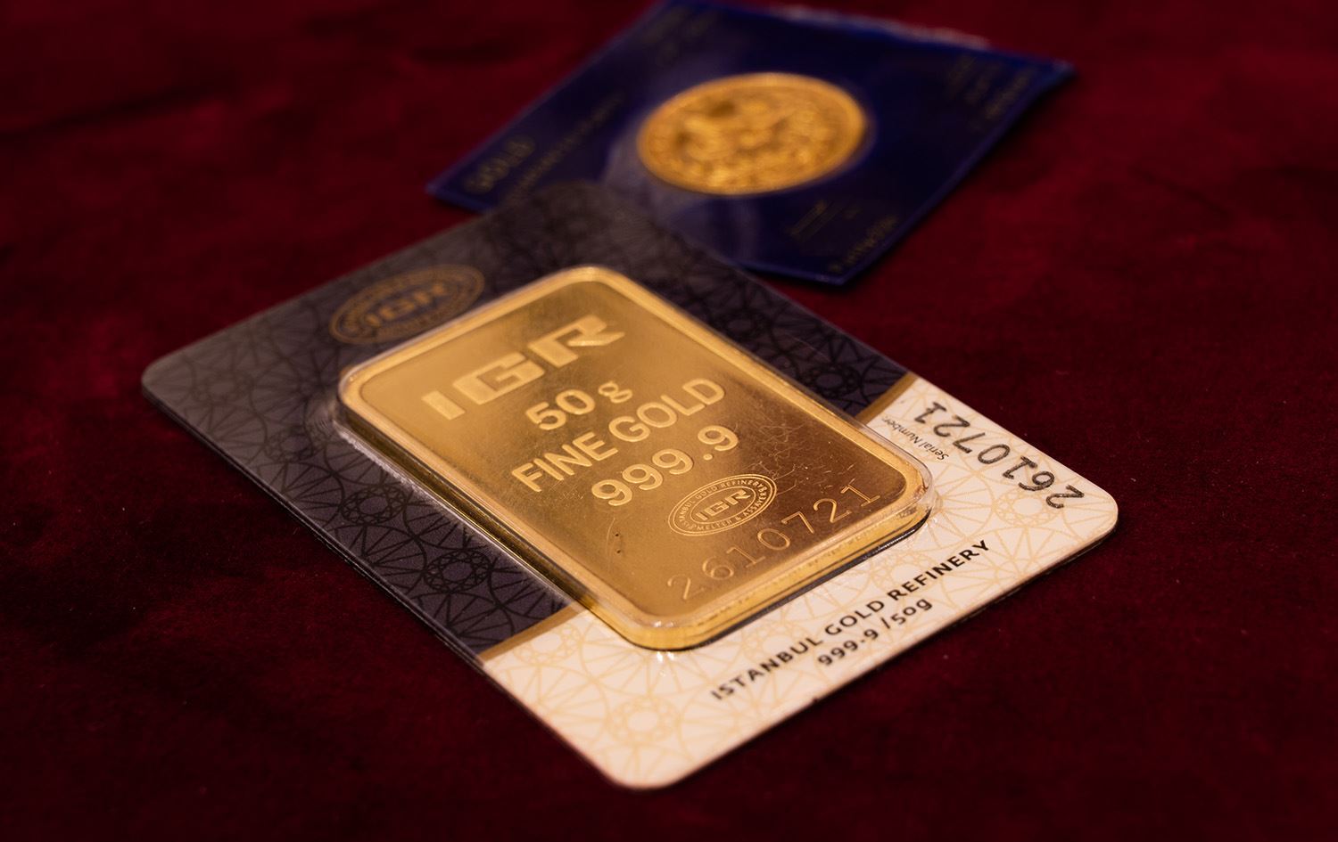 لیرە و قاڵبی زێڕ لە بازاڕی هەولێر. وێنە: بڵند تاهیر - رووداو