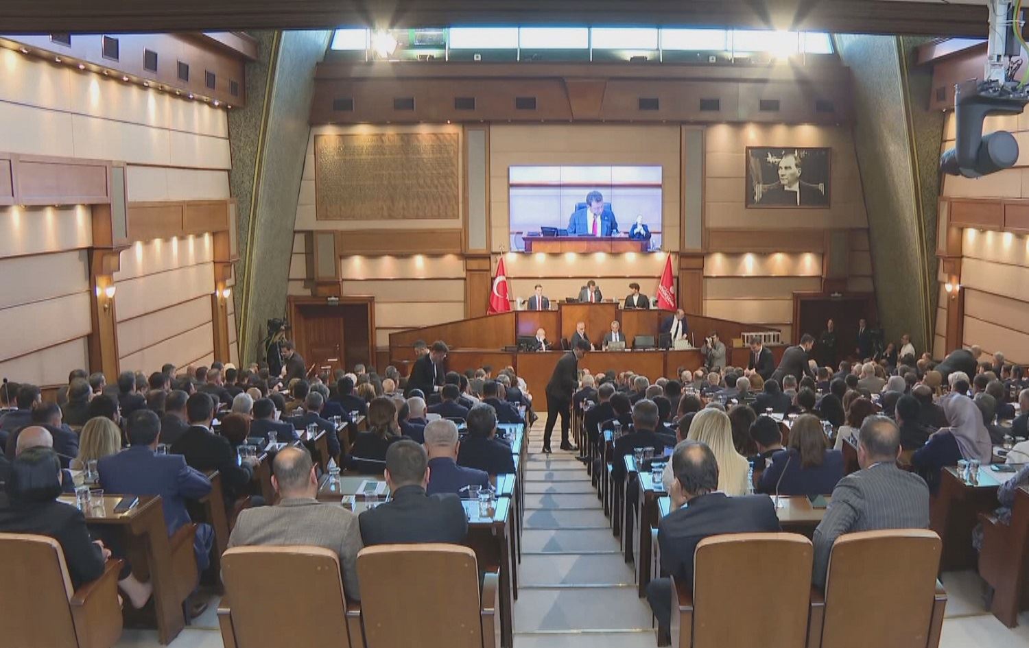 Yekemîn civîna Meclîsa Şaredariya Bajarê Mezin a Stenbolê hat kirin / Wêne: AA