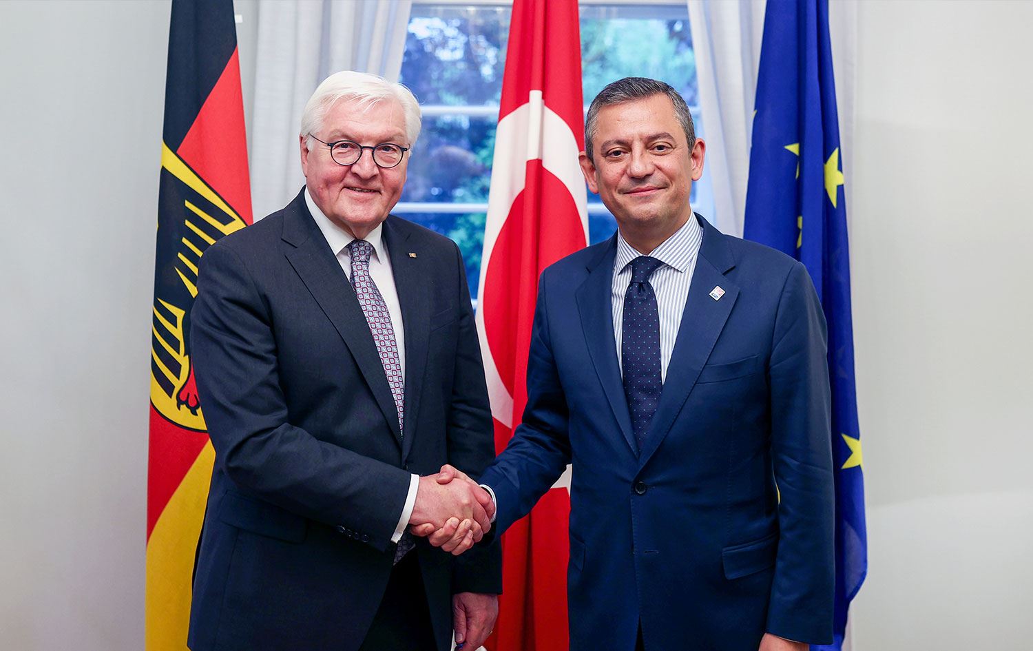 Özel ile Steinmeier'in görüşmesinden kare