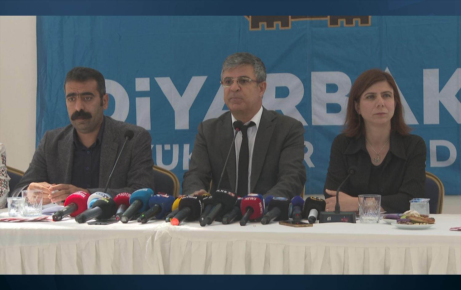 Şaredariya Amedê di bin dorpêçan de xwe ji dozan re amade dike