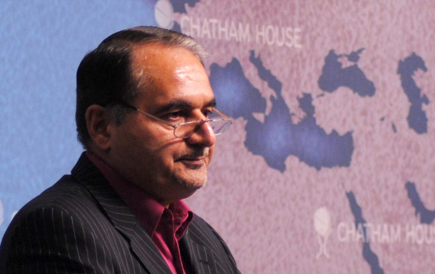 کەسوکاری قوربانییانی میکۆنۆس: باڵیۆزی پێشووتری ئێران رۆڵی لە تیرۆری میکۆنۆسدا هەبووە