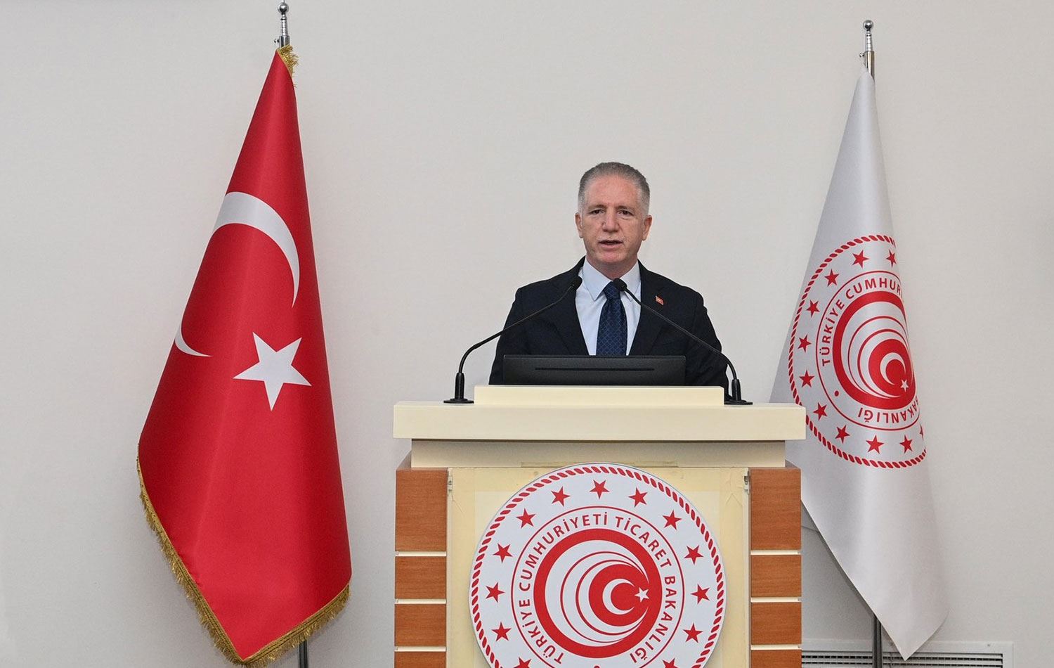 İstanbul Valisi Davut Gül / AA