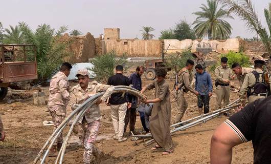 الجيش العراقي يقدم المساعدة للعوائل المتضررة