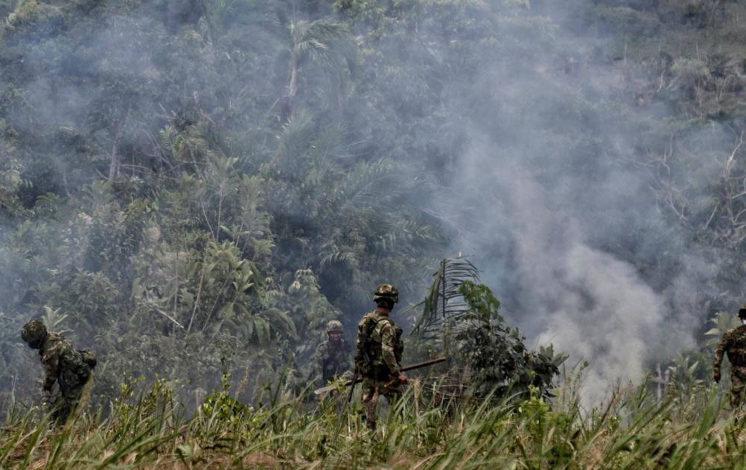 Kolombiya ordusunun kırsal bölgede yürüttüğü operasyondan kare (Foto: Kolombiya basını)