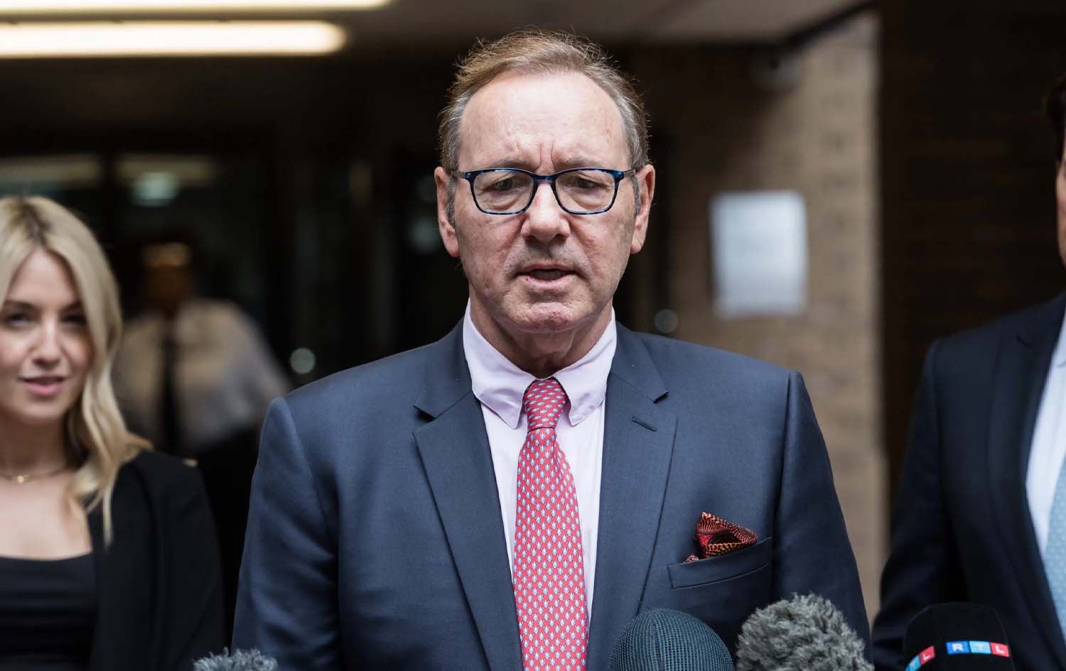 لە بەڵگەفیلمێکدا تۆمەتی گێچەڵی سێکسی دەخرێتە پاڵ کێڤن سپەیسی