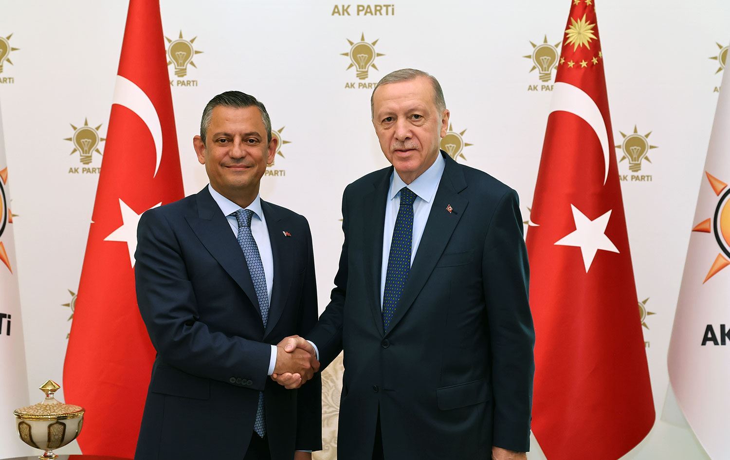 Recep Tayyîp Erdogan û Ozgur Ozel / Wêne: AA-Arşîv