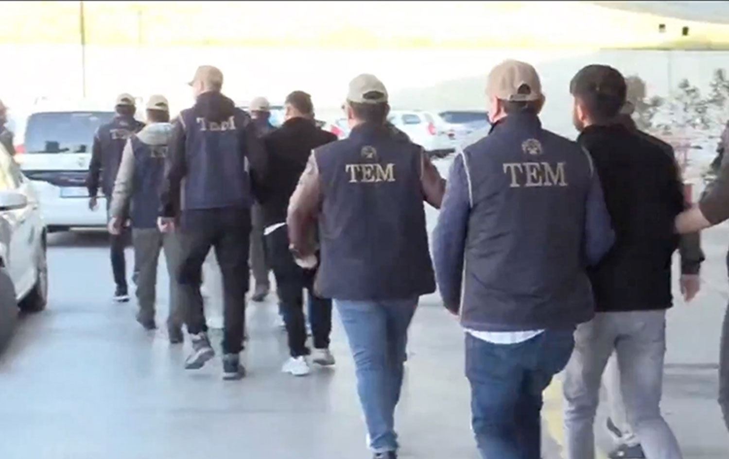 Li 10 bajaran 72 kes hatin desteserkirin / Wêne: AA