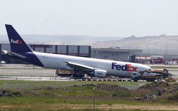 Paris-İstanbul seferini yapan Fedex Havayolları’na ait kargo uçağı / AA