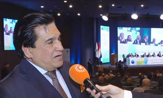 المتحدث باسم وزارة النفط العراقية عاصم جهاد متحدثاً لرووداو