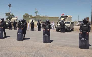 Iraqi army deployed in the village of Palkana, Kirkuk province to prevent tensions between Kurdish farmers and Arab settlers on May 9, 2014. Photo: Rudaw