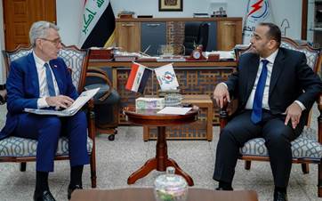 وزير الكهرباء زياد علي فاضل مع مساعد وزير ‏الخارجية ‏الأميركي لشؤون الطاقة جيفري بايات