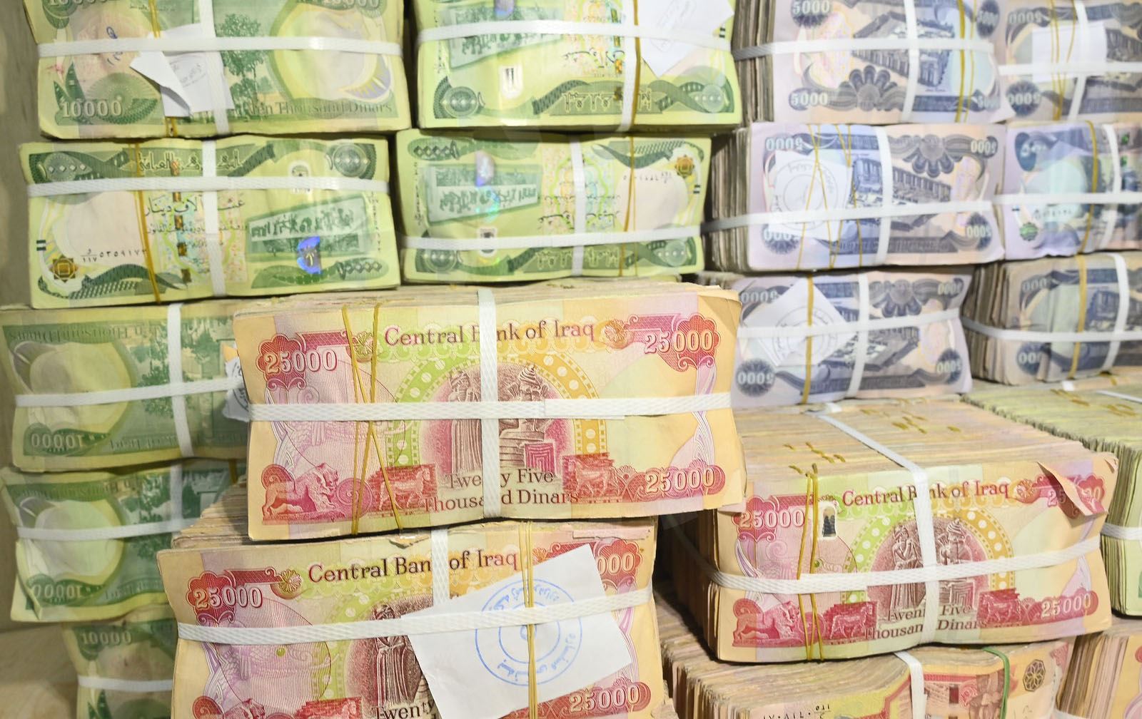 راپۆرتێکی وەزارەتی دارایی؛ 79٪ـی خەرجییەکانی عێراق بۆ مووچەیە