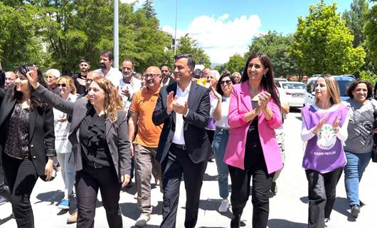 Van Büyükşehir Belediye Başkanı Zeydan’dan Dersim’e destek ziyareti