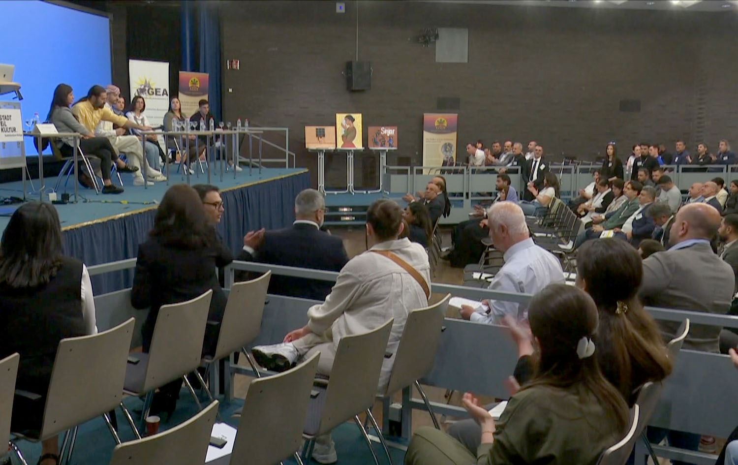 لە ئەڵمانیا 200 هەزار ئێزدی دەژین؛ ترسیان هەیە ناسنامەکانیان لەدەستبدەن