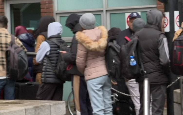 Îrlendaya Bakur şandina koçberan a Rwandayê red dike