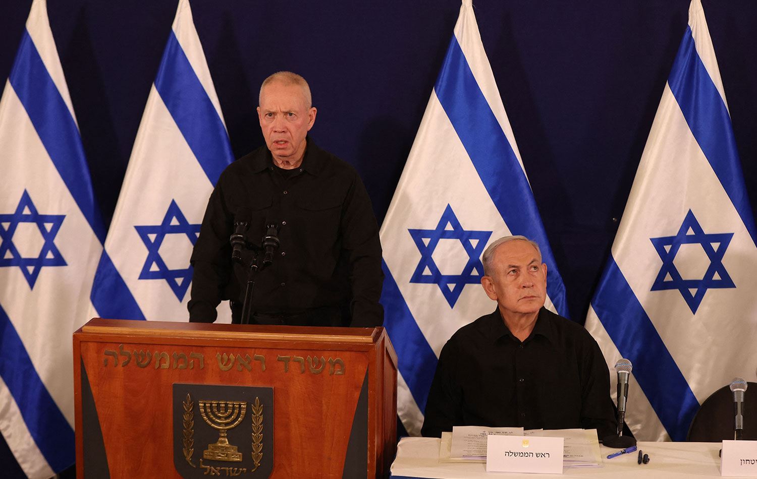 Serokwezîrê Îsraîlê Benjamin Netanyahu û Wezîrê Parastinê Yoav Gallant / Wêne: AFP