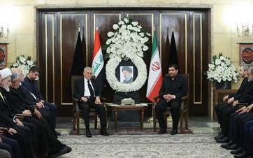 الرئيس الإيراني بالوكالة محمد مخبر والرئيس العراقي عبد اللطيف رشيد