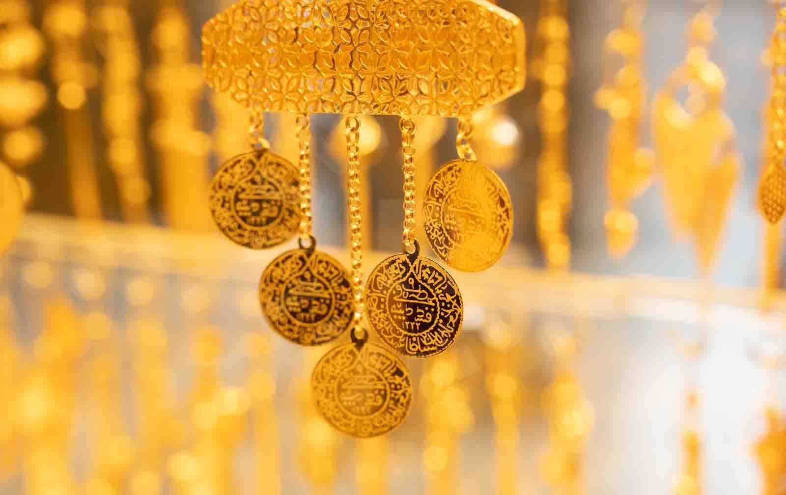 نرخی یەک ئۆنسە زێڕ بەرزبووەوە بۆ 2345 دۆلار