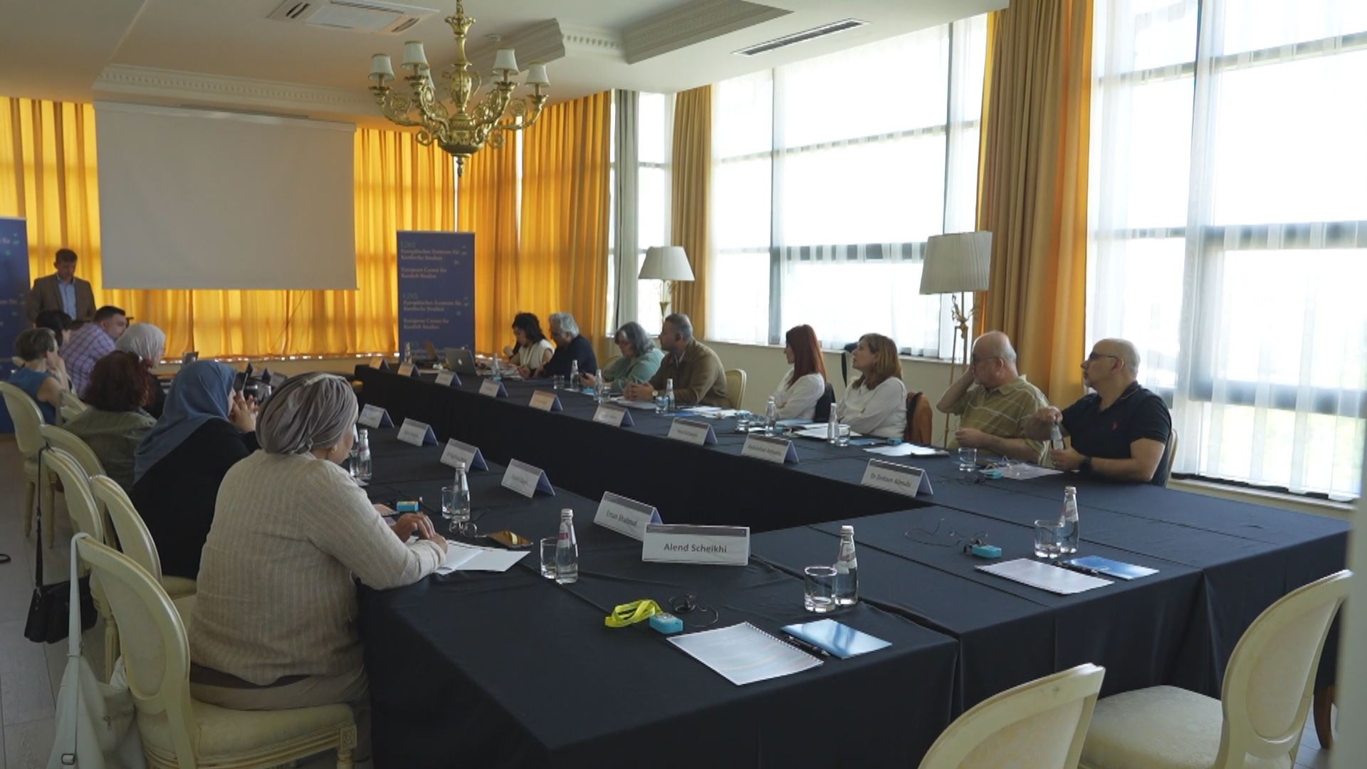 Navenda Ewropî ya Lêkolînên Kurdî lo Kosovayê komxebatek li dar xist / Rûdaw